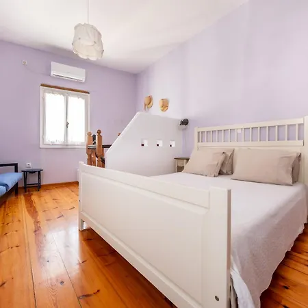 Holiday home Traditional Village House In Paros Greece Marpissa